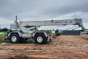 RT335 30 Ton Rough Terrain Mobile Terex Crane